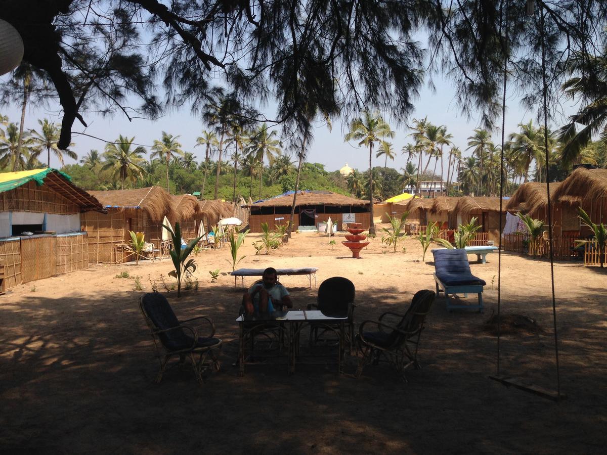 Basho Huts & Cafe Hotel Arambol Exterior photo