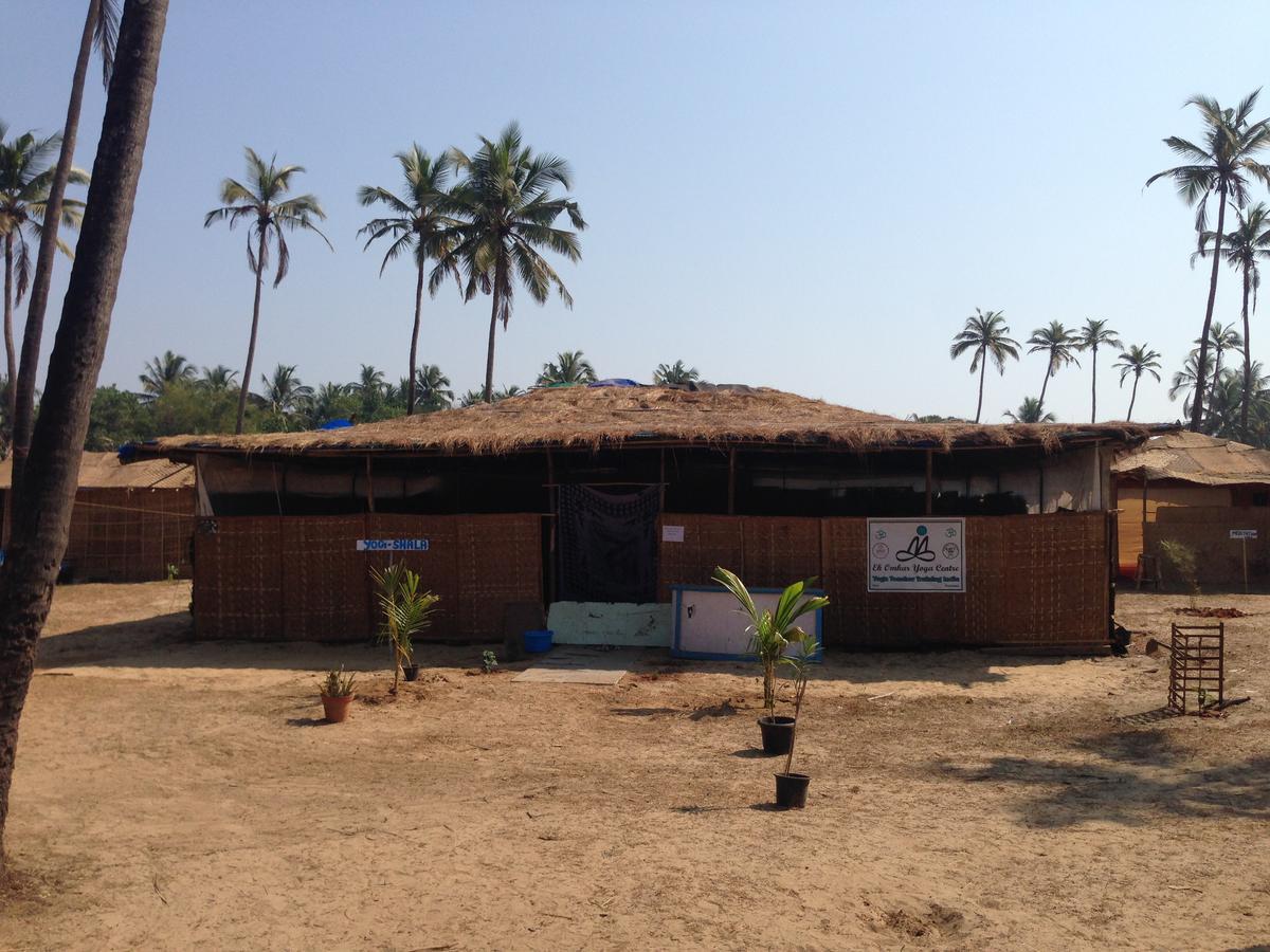 Basho Huts & Cafe Hotel Arambol Exterior photo