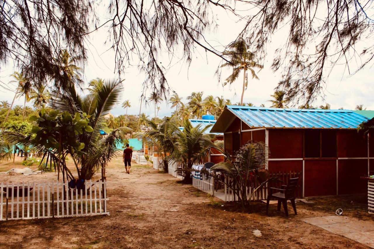 Basho Huts & Cafe Hotel Arambol Exterior photo